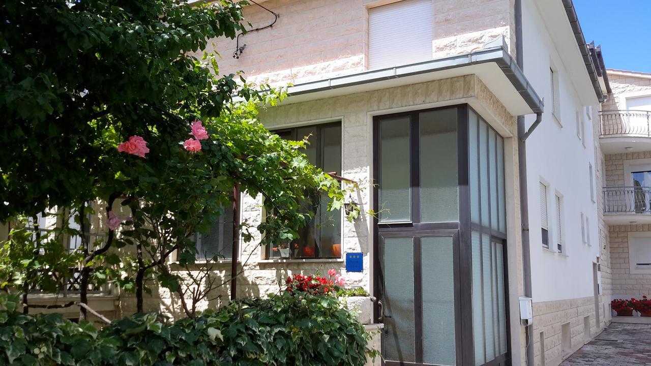 Apartamento Arya Podstrana Exterior foto