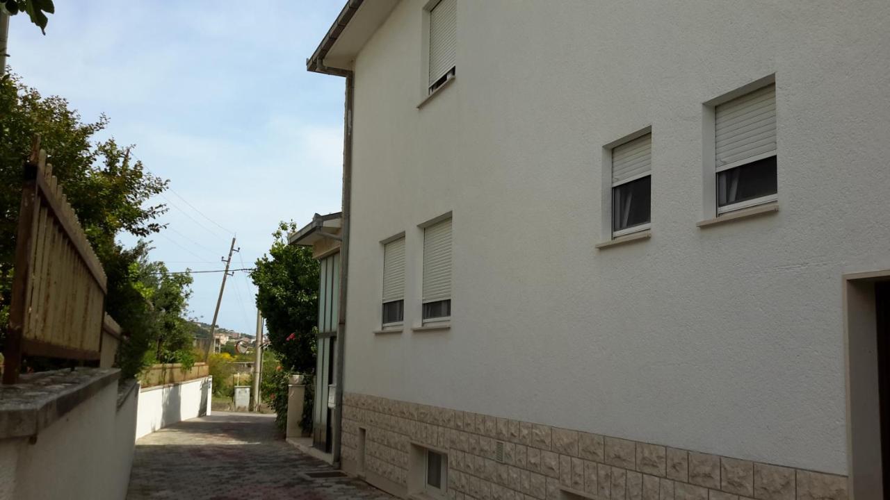 Apartamento Arya Podstrana Exterior foto